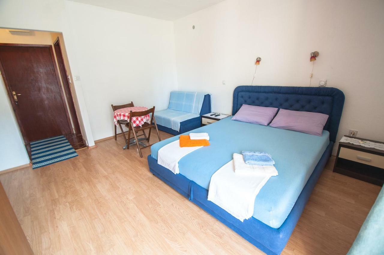 Apartments Milena Tivat Buitenkant foto
